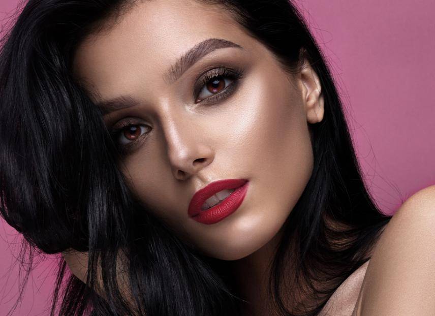 Kening ombre - tradisional atau kekal?