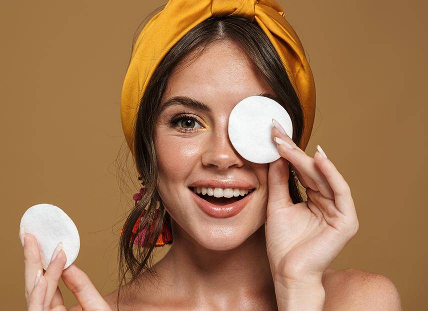 minyak untuk mencuci mekap